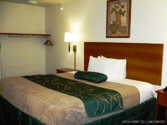 Travelodge By Wyndham Sharon Springs Номер фото