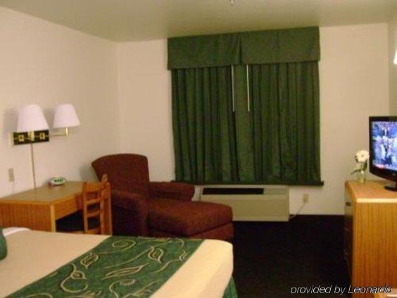 Travelodge By Wyndham Sharon Springs Номер фото